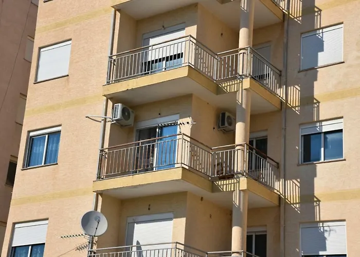 Gzim's * Durrës