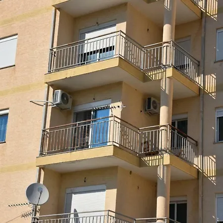 Gzim's * Durres